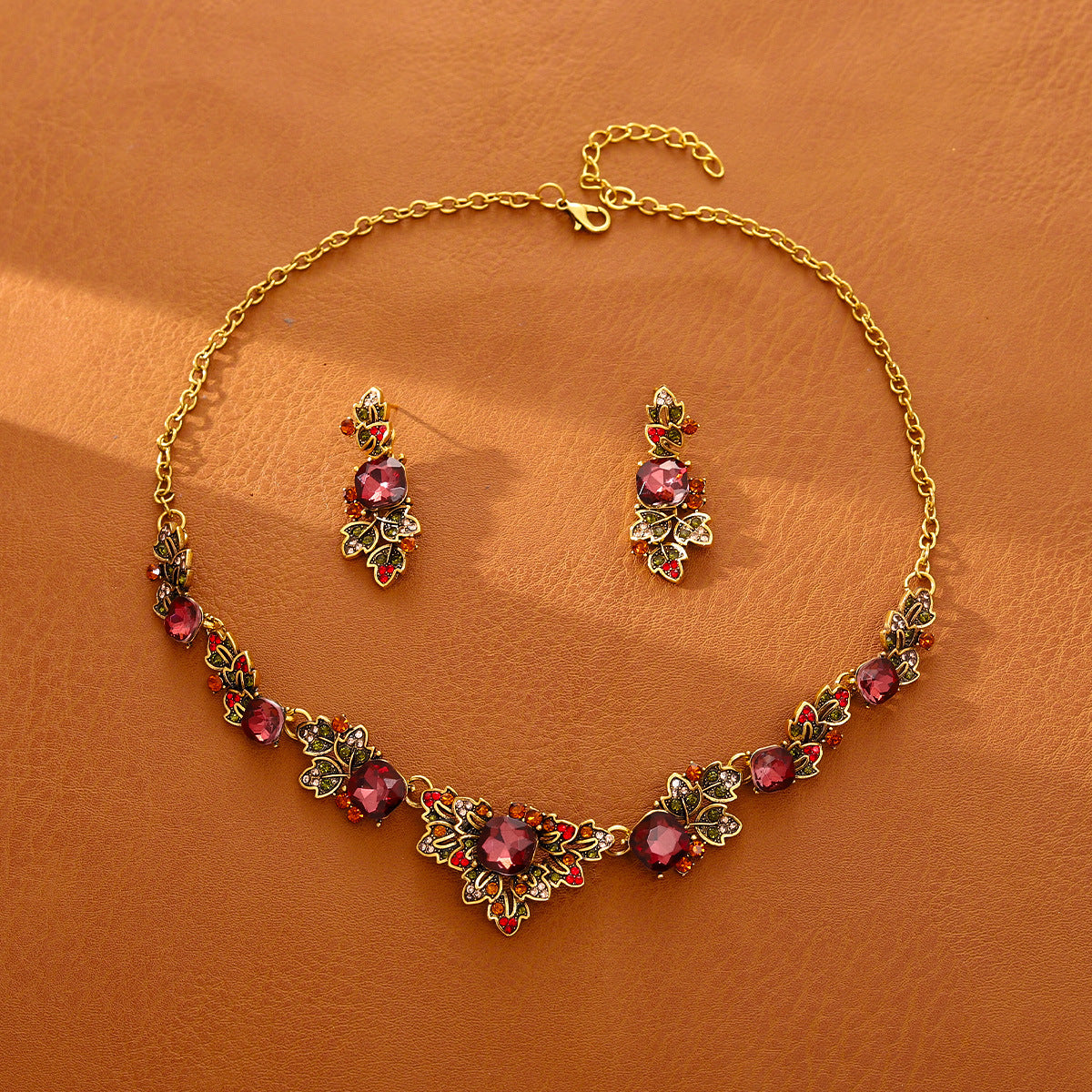Women's Diamond Flower Geometric Light Luxury Minority High-grade Clavicle Chain Palace Jewelry Set