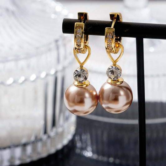 Women's Beautiful Round Pearl Circle Copper Inlaid Zircon Clip One Two-piece Ear Buckle