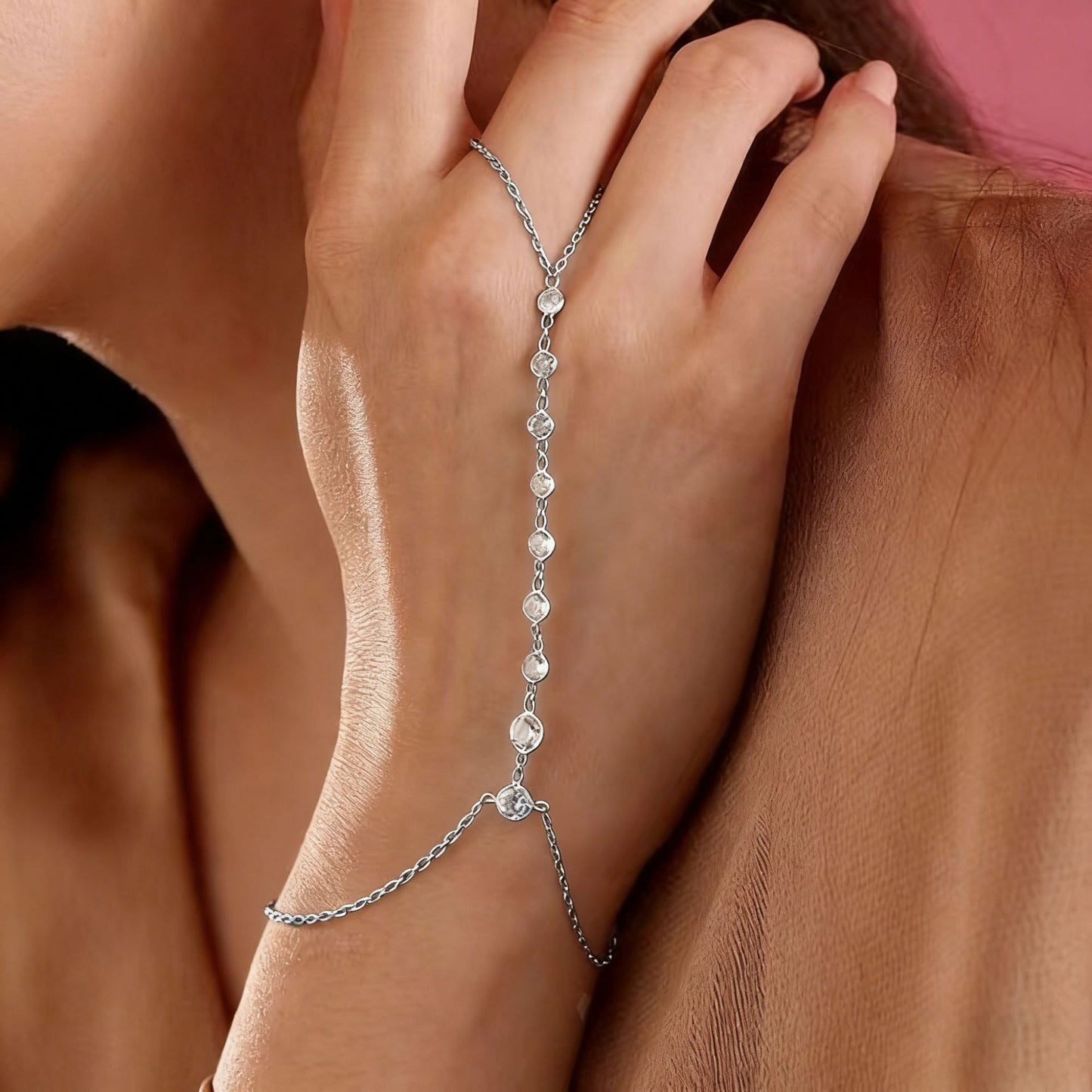 Women's Luxury Minority Advanced Finger Chain Personality Style Fashion Bracelets