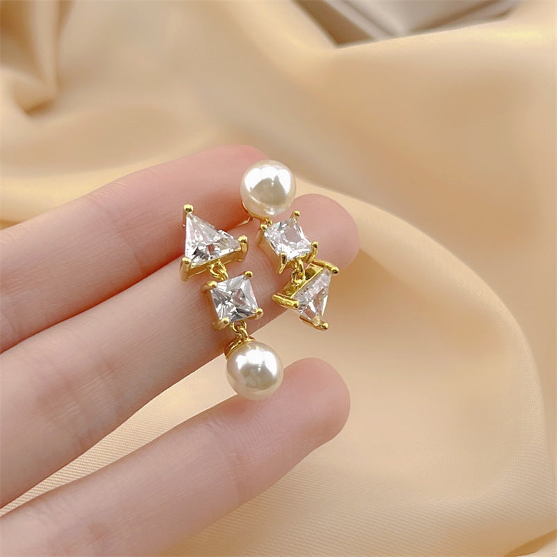 Elegant Bowknot Pearl Exquisite Design Personalized Earrings