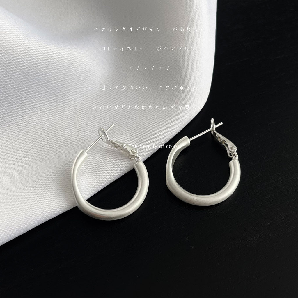 Women's Cold Style Simple Glossy Clip Korean Ear Buckle