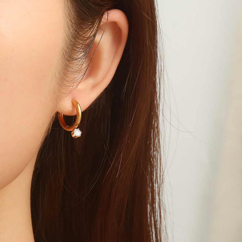 Women's Round Single Rhinestone Sweet Simple Style Stud Earrings
