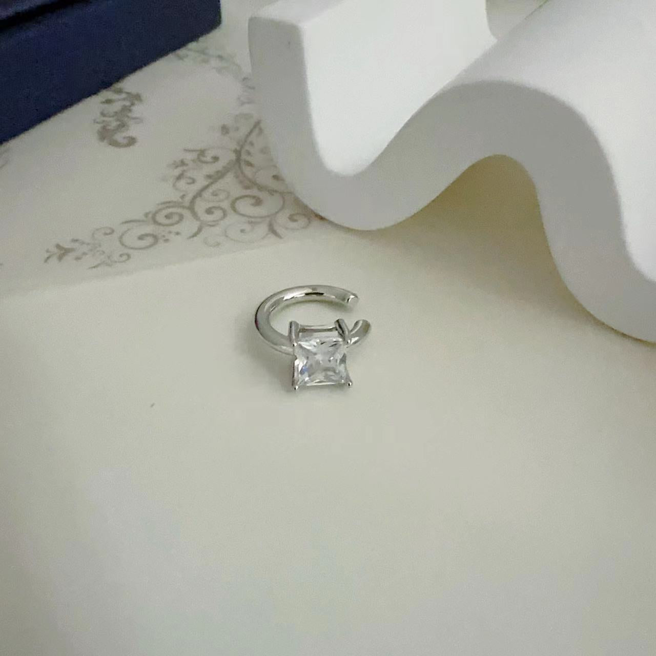 Women's Geometric Zircon Bone Light Luxury Minority Trendy High-grade Rings