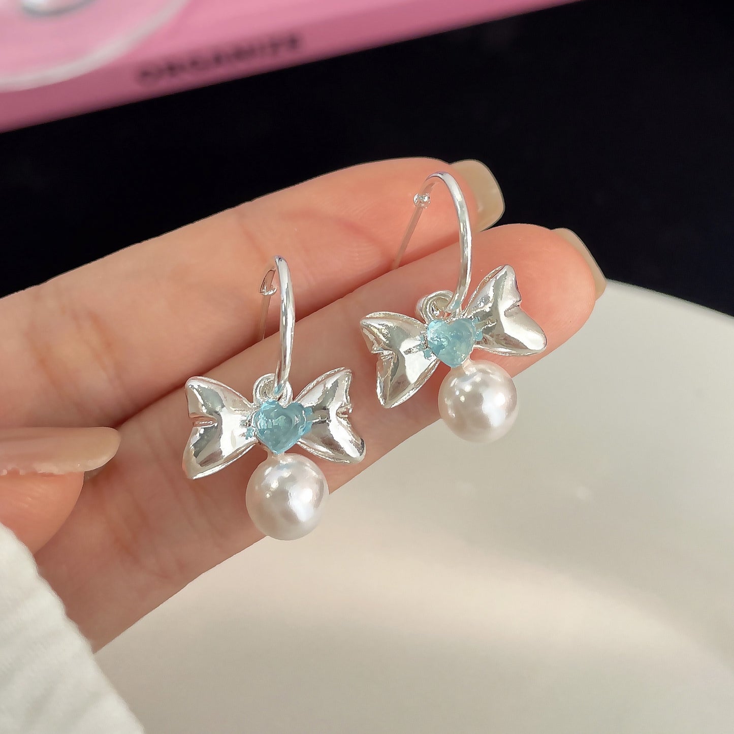 Boucles d'oreilles pendantes avec nœud pour femme, niche d'amour de haute qualité