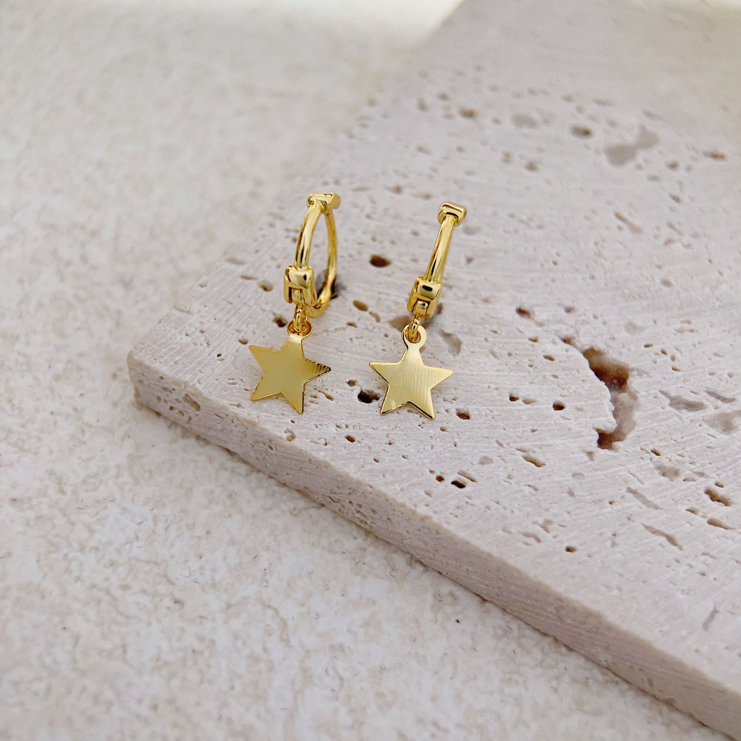 Pentagram Simple Temperamental Cross Clip Fashion Ear Buckle