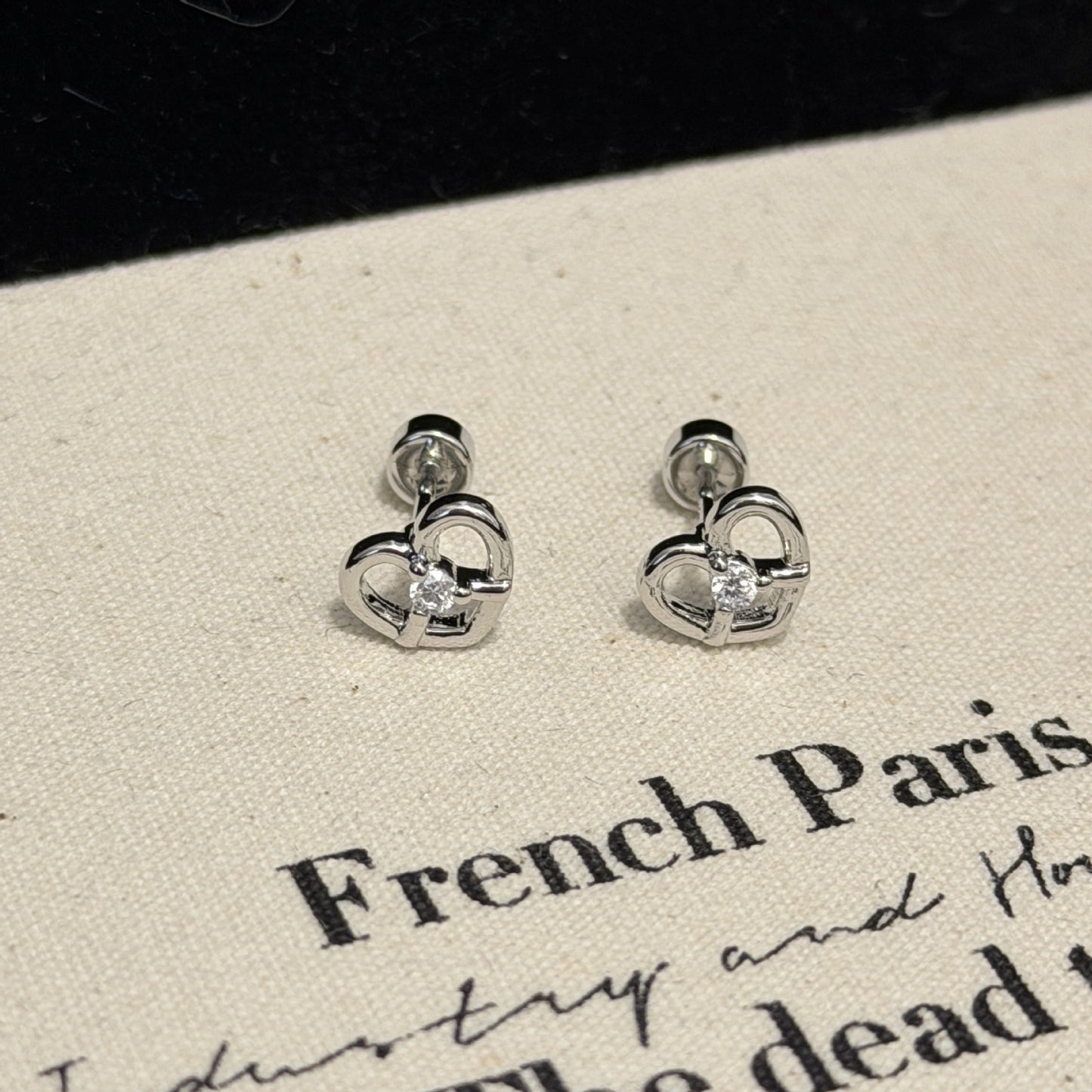 Alkaline Knot Niche Personality Flat Bottom Titanium Steel Ear Bone Earrings