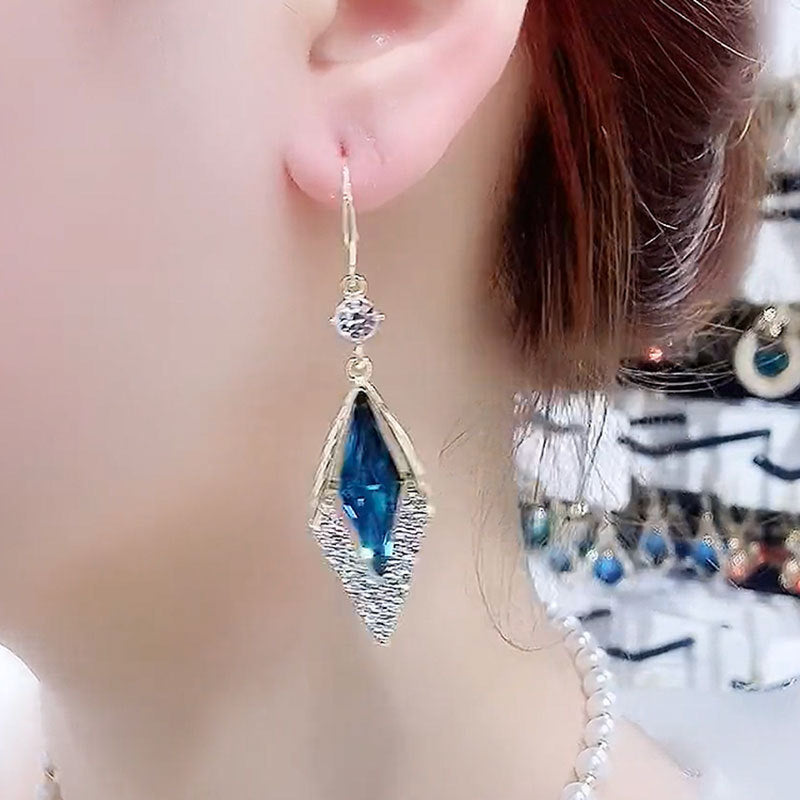 Women's Crystal Ear Clip Diamond-shaped Elegant High-grade For Affordable Rings