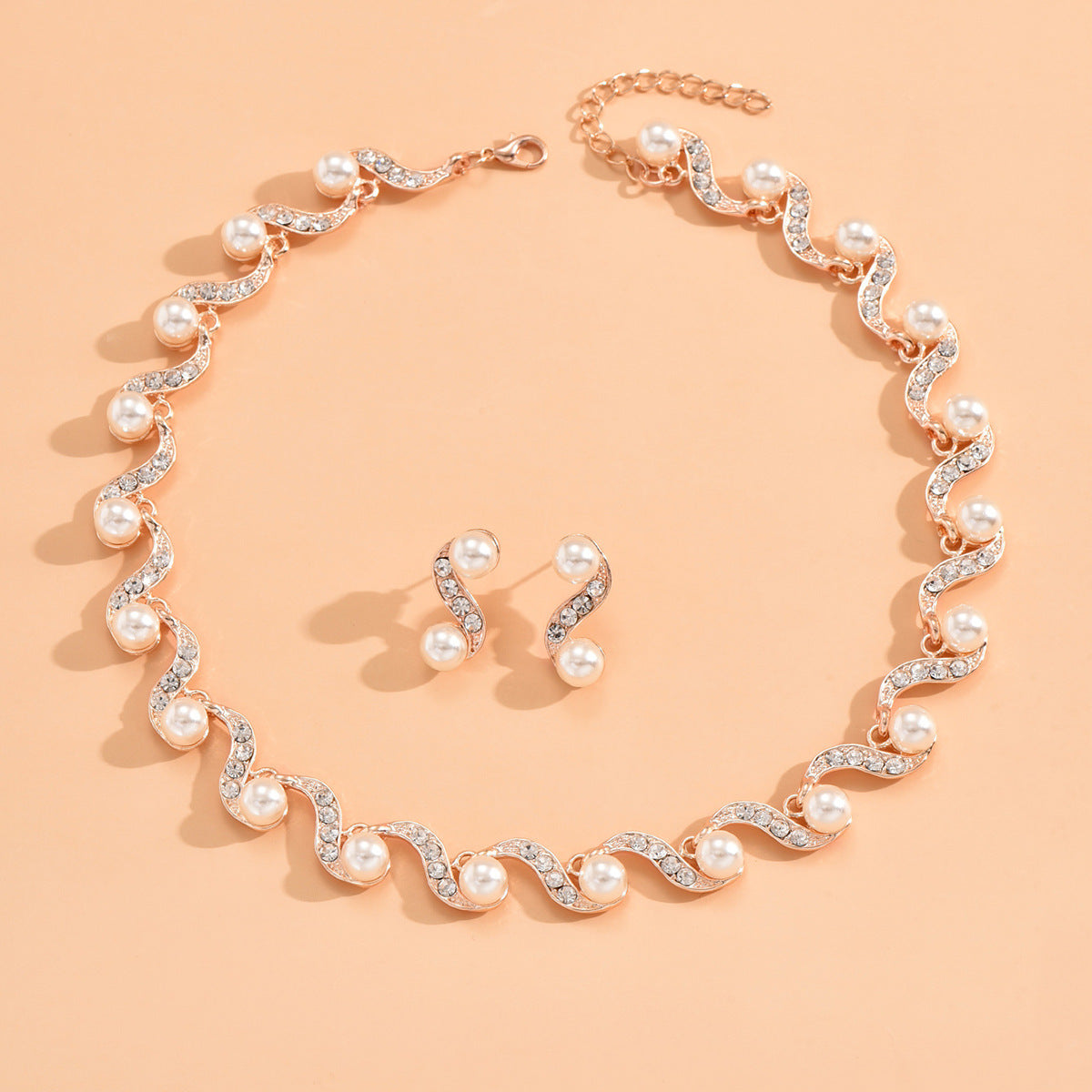 Women's S-shaped Alloy Pearl Female Niche Clavicle Jewelry Set