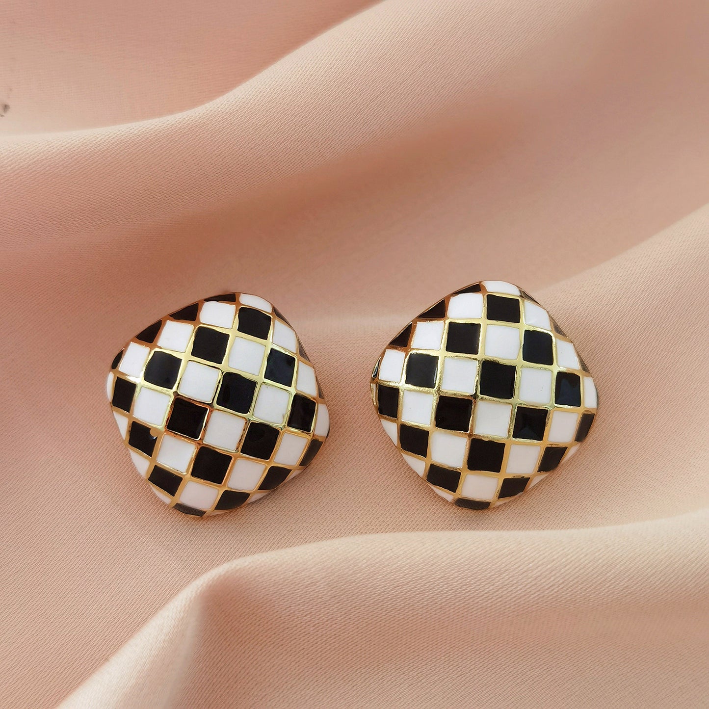 Aiguille noir et blanc échiquier Plaid petites boucles d'oreilles exquises