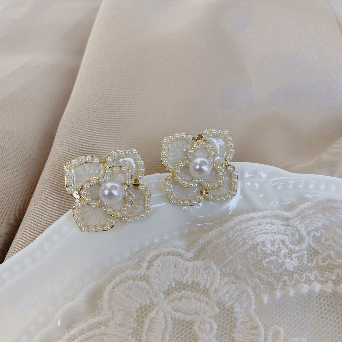 Camellia Elegant French Style High Sense Earrings