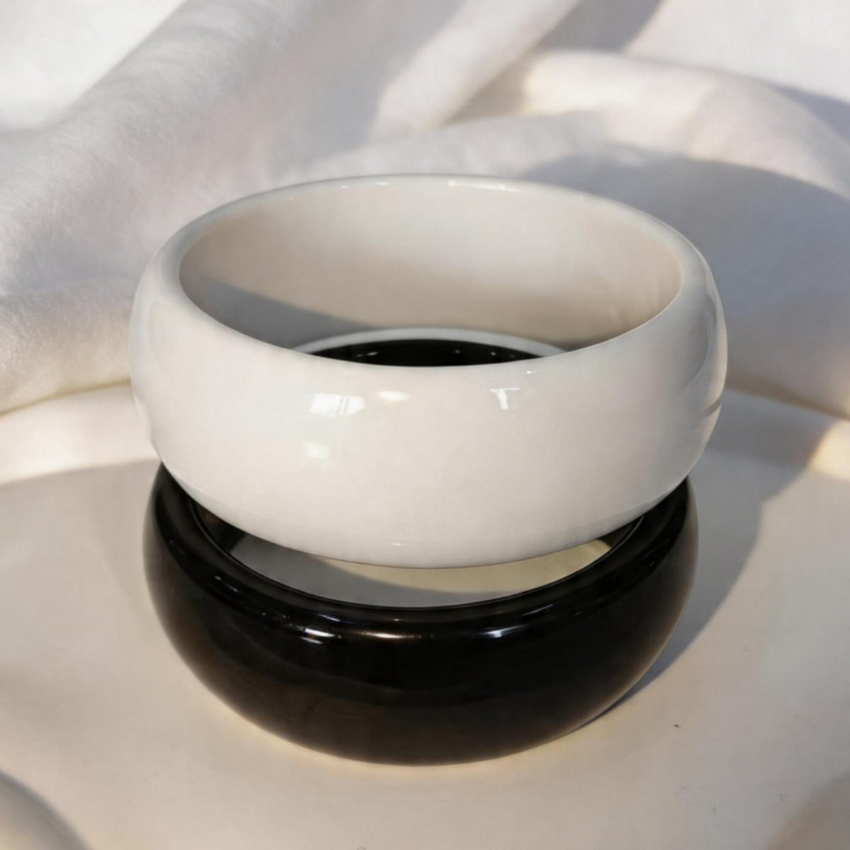 Women's Face Black White Simple Style Senior Bracelet