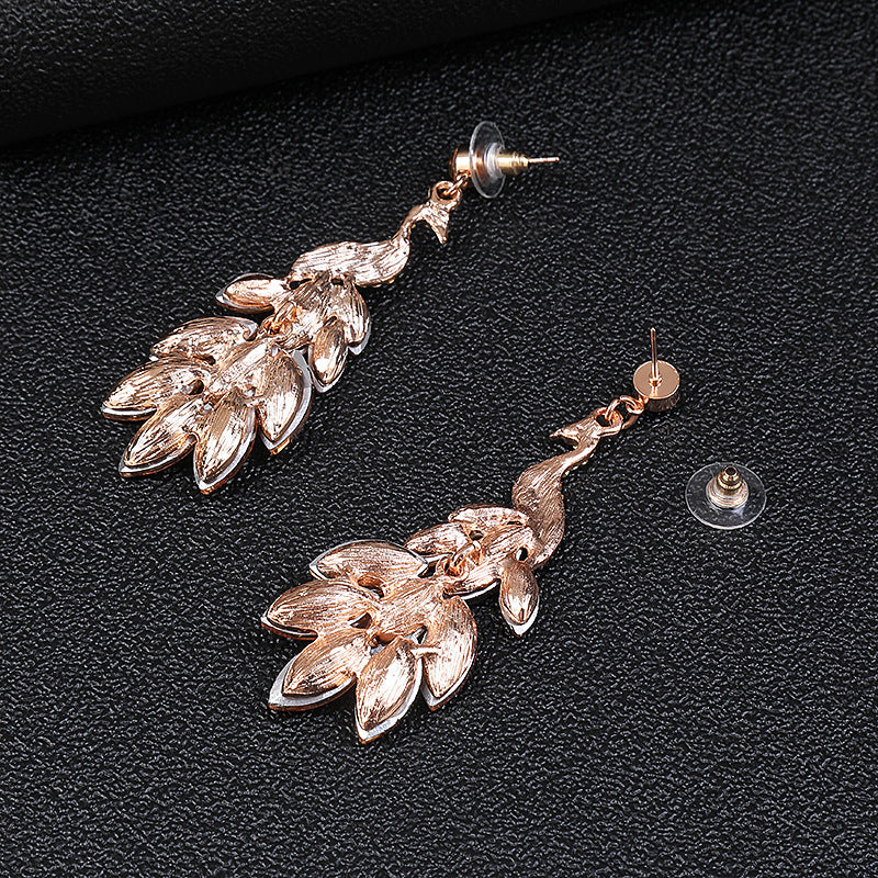 Women's Open Screen Fashion Pair Of Affordable Earrings