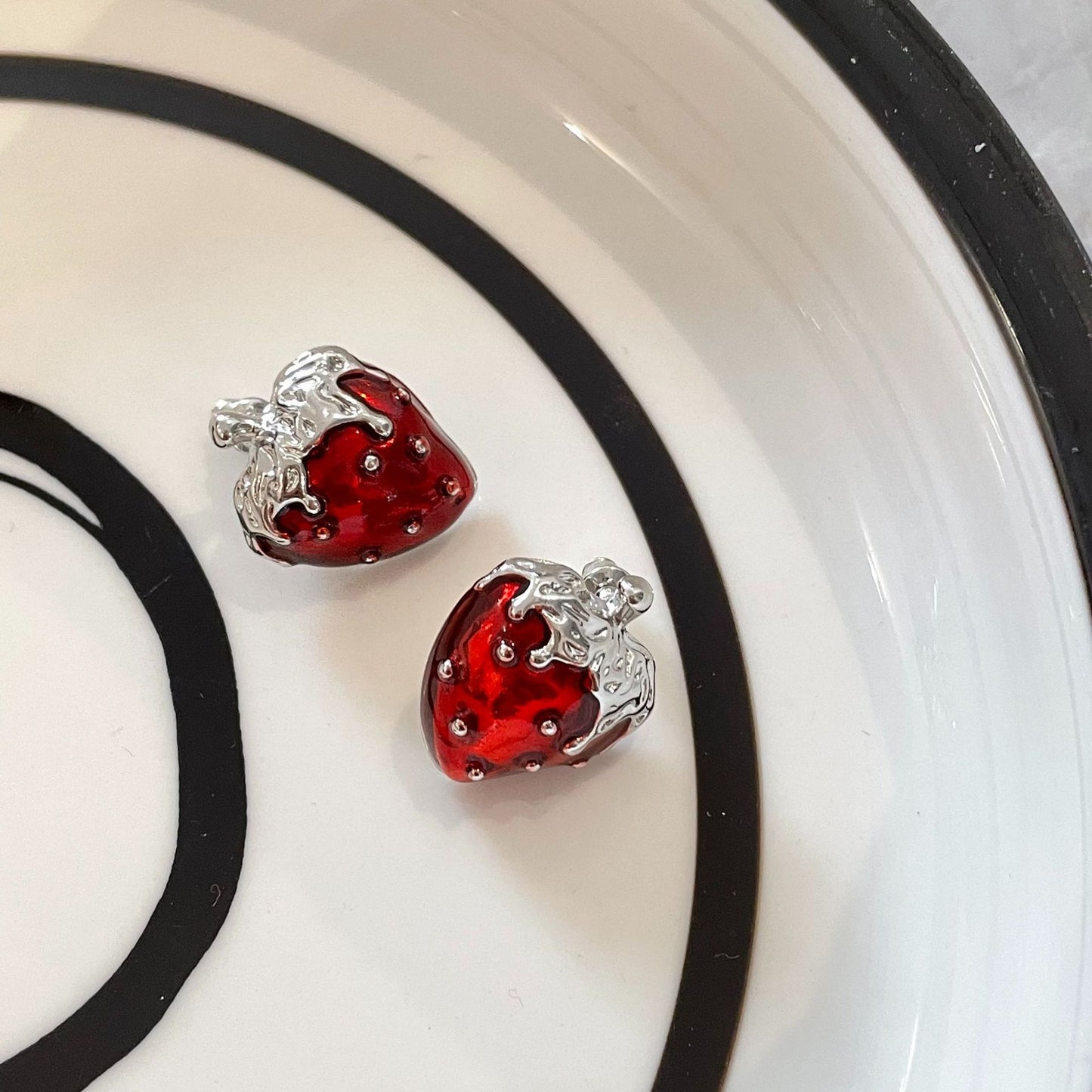 Hot Red Glaze Love Paw Design Rings