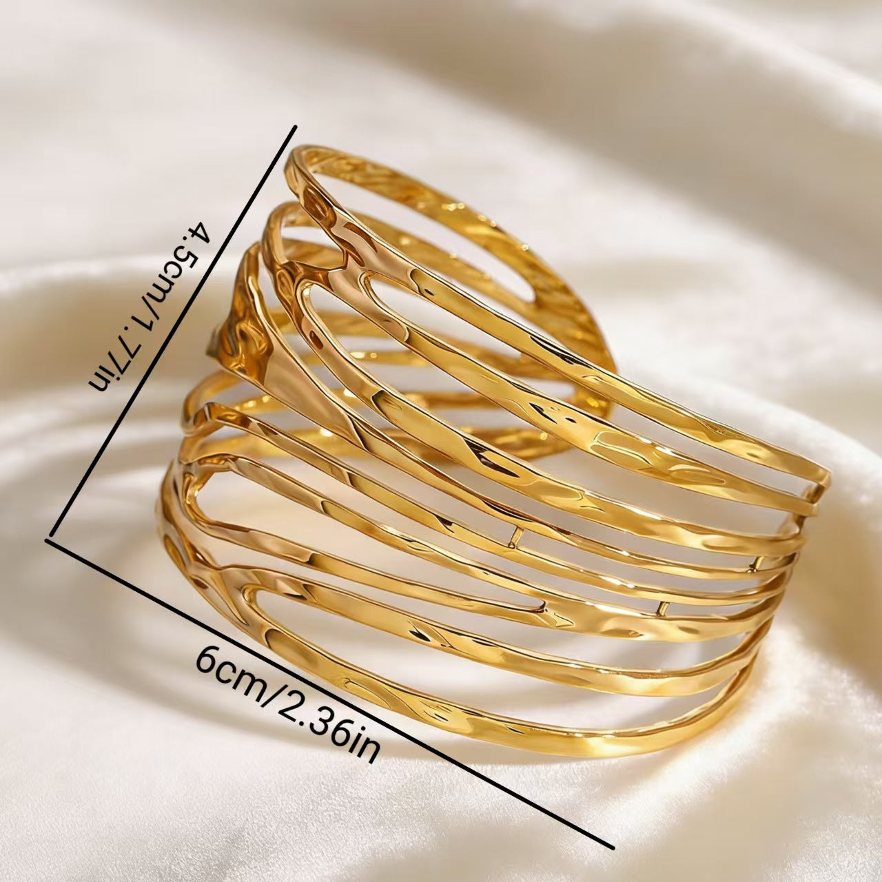 Retro Hollow Exaggerated High-grade Open Adjustable Niche Bracelets