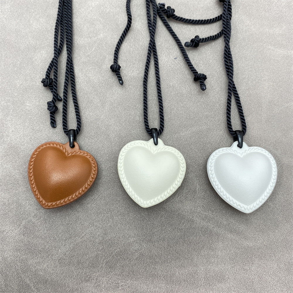 Women's Hemp Rope Black Peach Heart Trend Necklaces