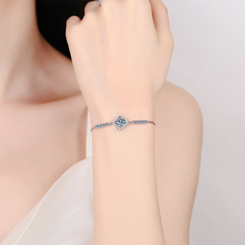 Bracelets Sier Classic Bright Square Bag réglables en moissanite pour femmes