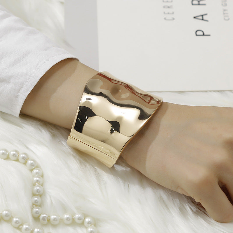 Women's Golden Wide-brimmed Glossy Electroplating Exaggerated Open-ended Bracelets