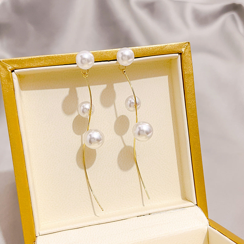 Elegant Geometric Line Pearl Ear Two Earrings