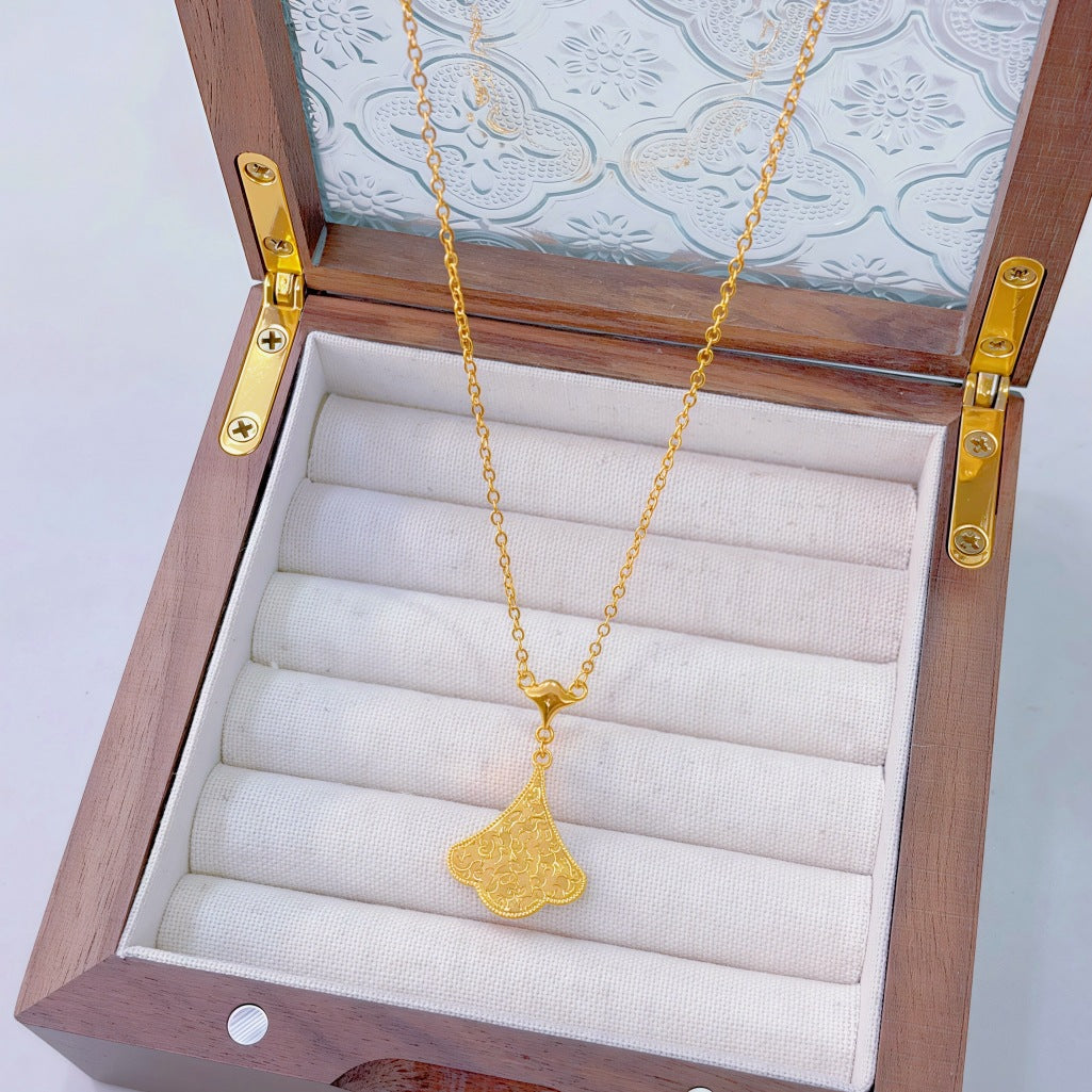 Ginkgo Leaf Variety Retro Affordable Luxury Fashion Design Necklace