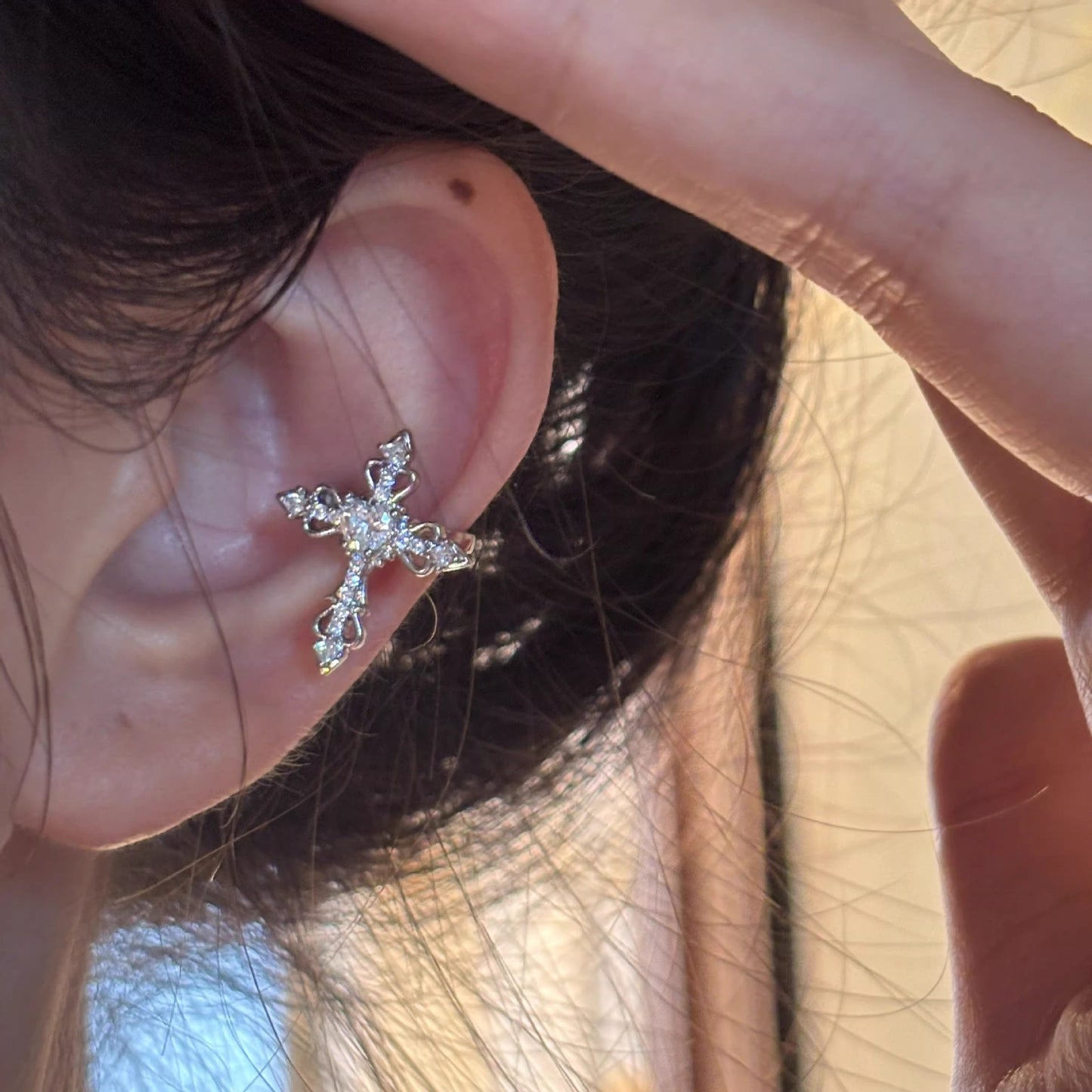 Women's Design Full Diamond Cross Exquisite Light Luxury Super Ear Clip