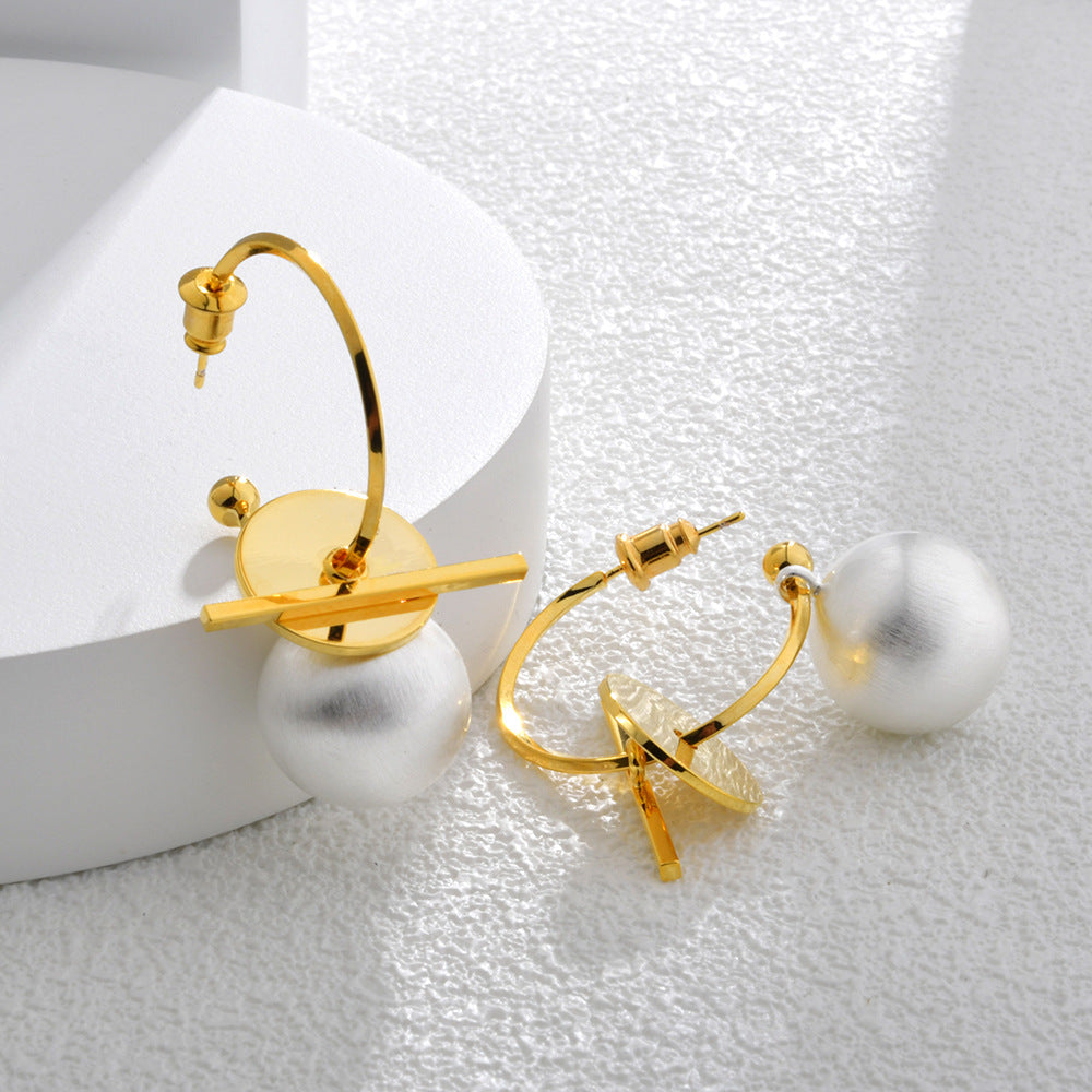 Women's Niche Design Contrast Color Brushed Ball Eardrops High-key Dignified Stud Earrings
