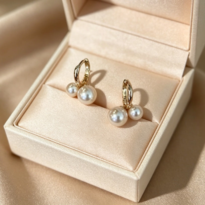 Compact Elegant Pearl Eardrops French Style Design Stud Earrings