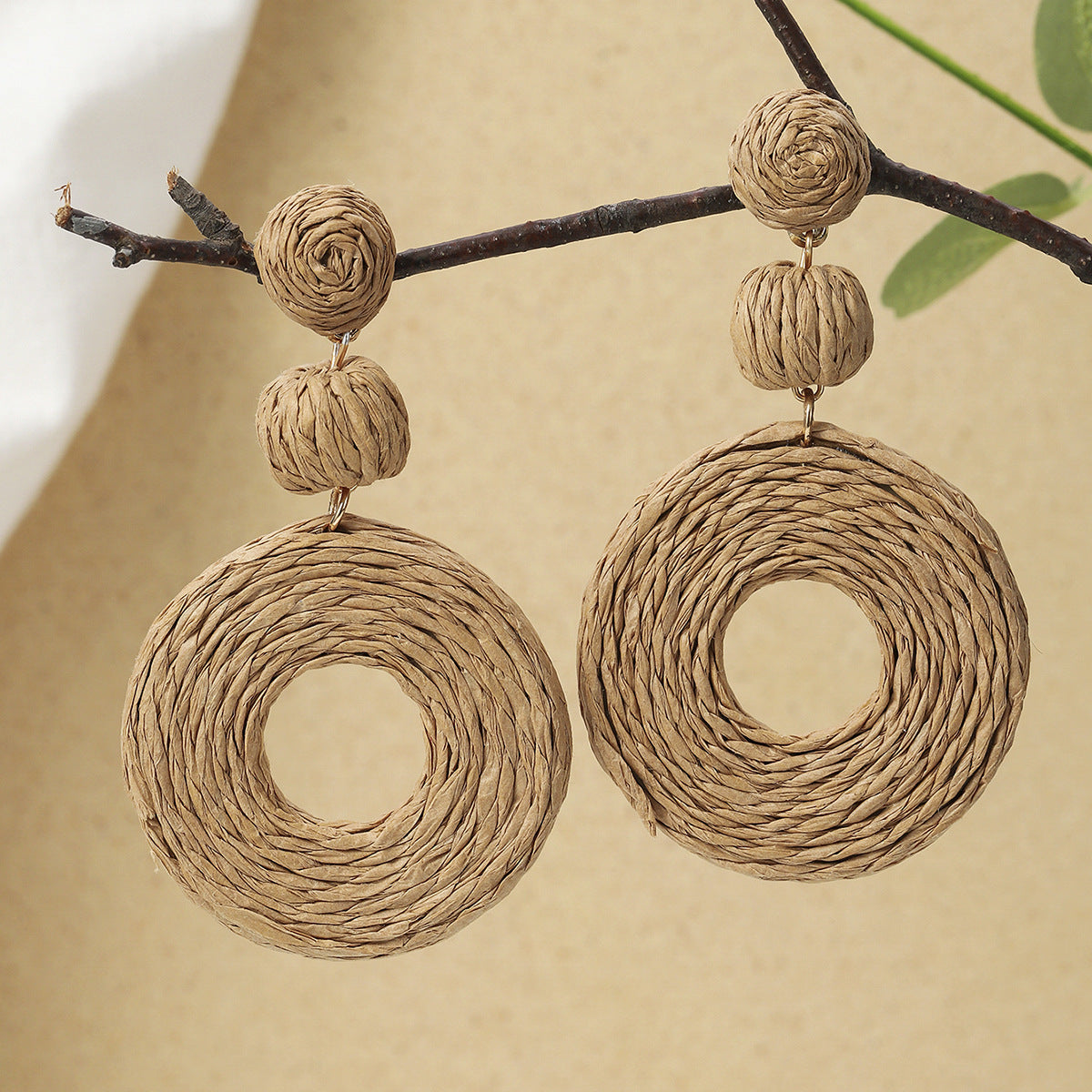 Geometric Round Hand-woven Pendant Bohemian Raffia Rings