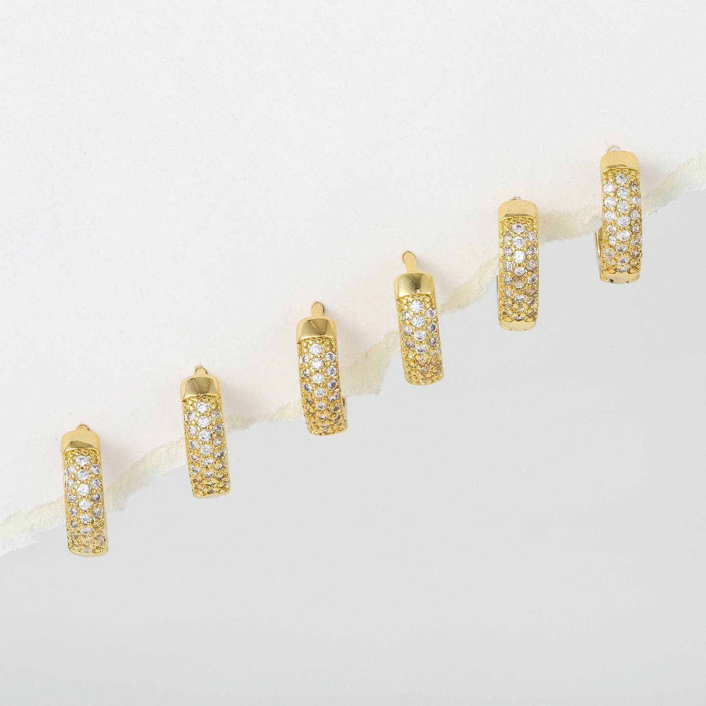 Lux Style Round Micro Inlaid Zircon Ear Stud Earrings