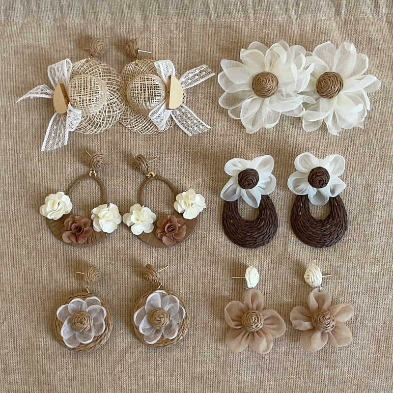 Women's Niche Design Straw Rattan Woven Flower Hat For Vintage Exaggerated Earrings