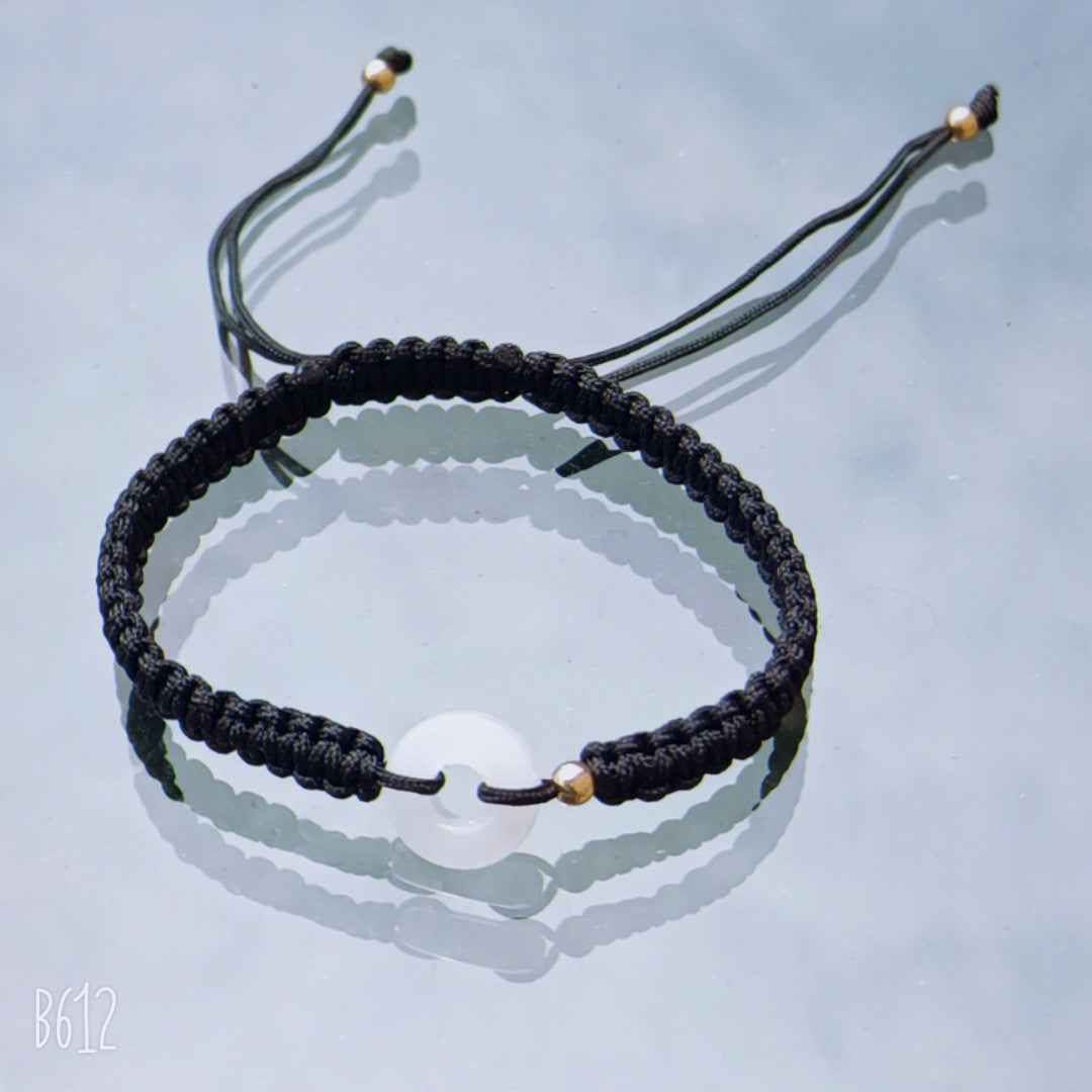 Fußkettchen aus rotem Seil aus Kristalljade, zwei Armbänder