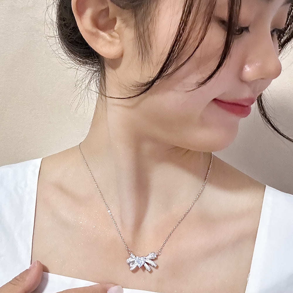 Women's Luxury Temperament Zircon High Sense Clavicle Necklaces