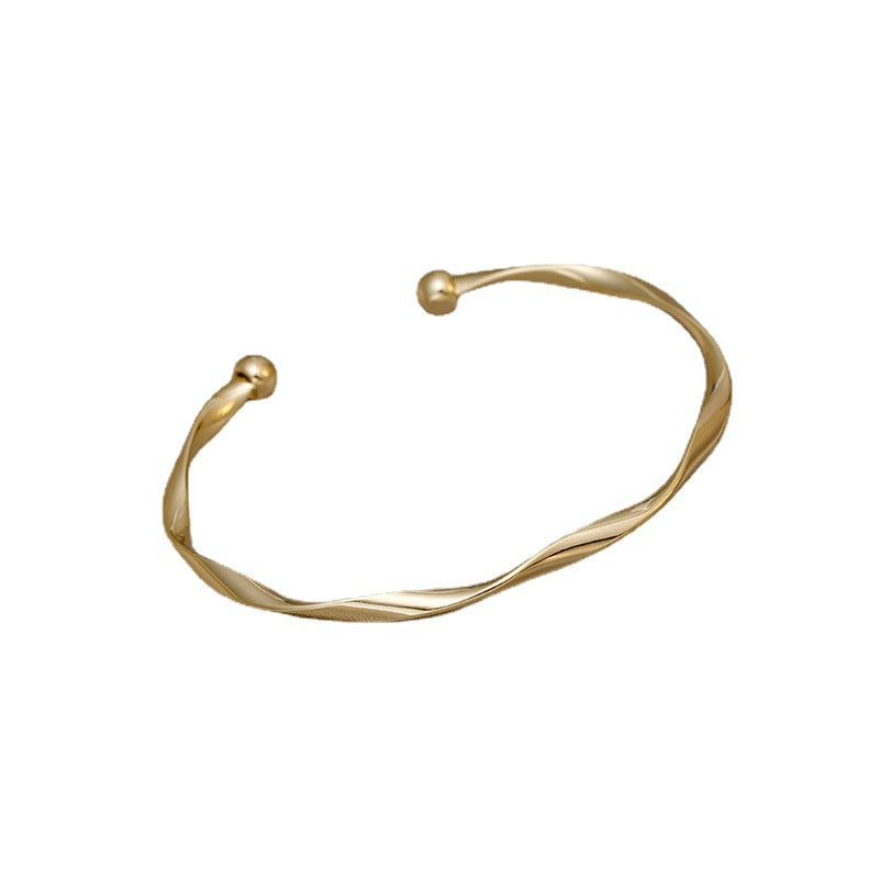 Women's Twisted Simple Fashion High-grade Trendy Design Girlfriends Cold Style Bracelet
