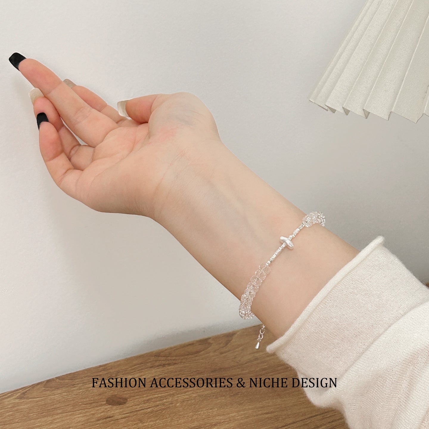Pieces Of Sier White Crystal Fashion Simple Design Versatile Light Bracelet