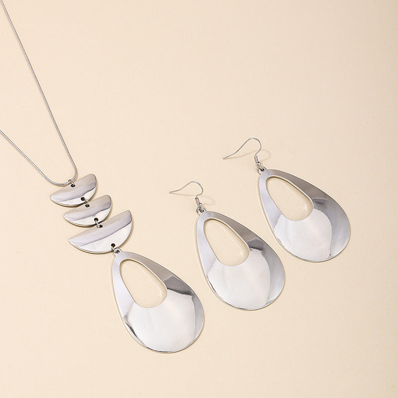 Fashion Sweet Cool Metal Hollow Out Drop Shape Flaky Jewelry Set