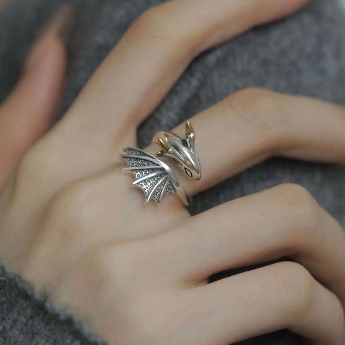 Fashion Retro Little Flying Dragon Female Rings