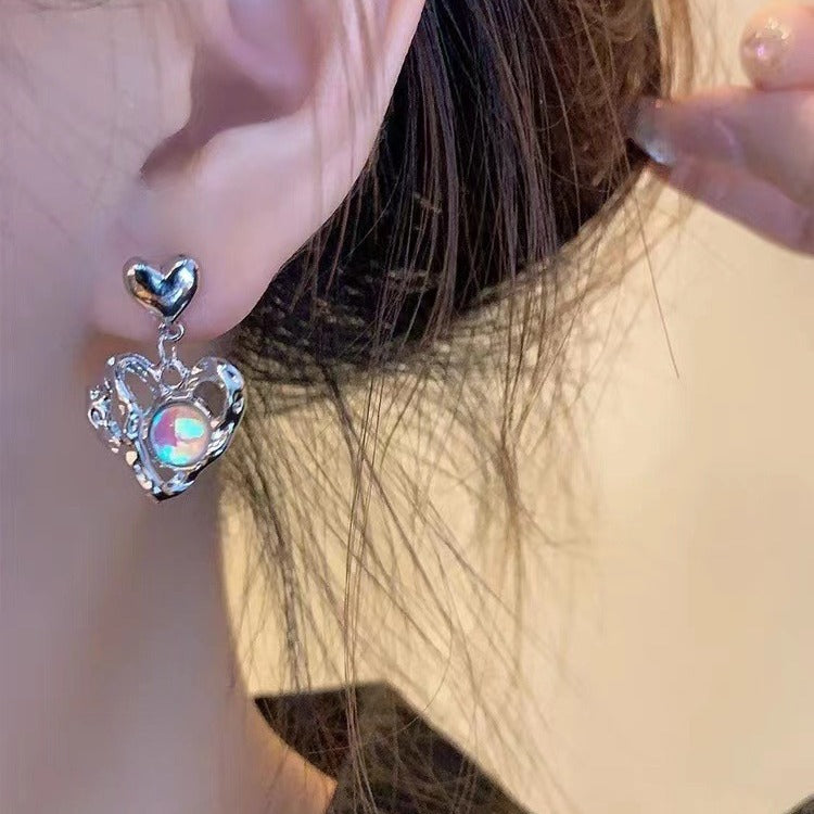 Boucles d'oreilles en forme de cœur d'amour pour femmes, personnalité de luxe légère, Style doux et Cool