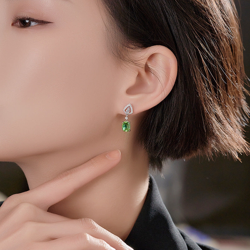 Temperamental Exquisite Imitation Green Tourmaline Fashionable Earrings