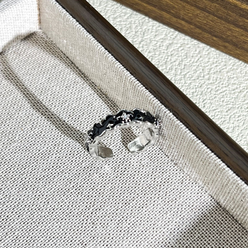 Retro Affordable Luxury Asterism Flower-de-luce Hand Painted Enamel Couple Cold Ring