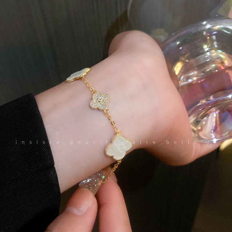 Bracelets de luxe plaqués pour femmes, doux et frais, fleur de Zircon légère