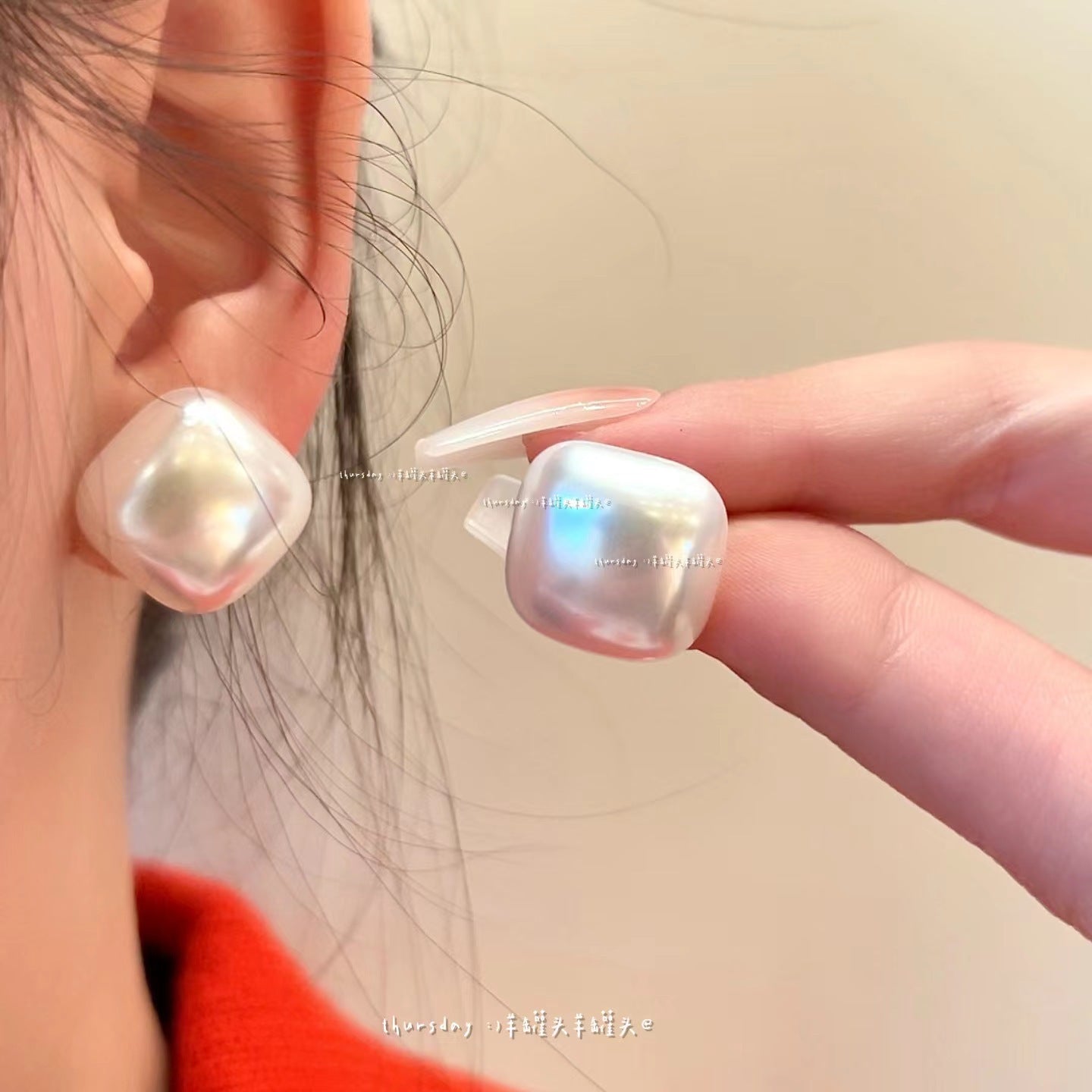 Women's Needle Bright Big Pearl Geometric Ear Stud Earrings