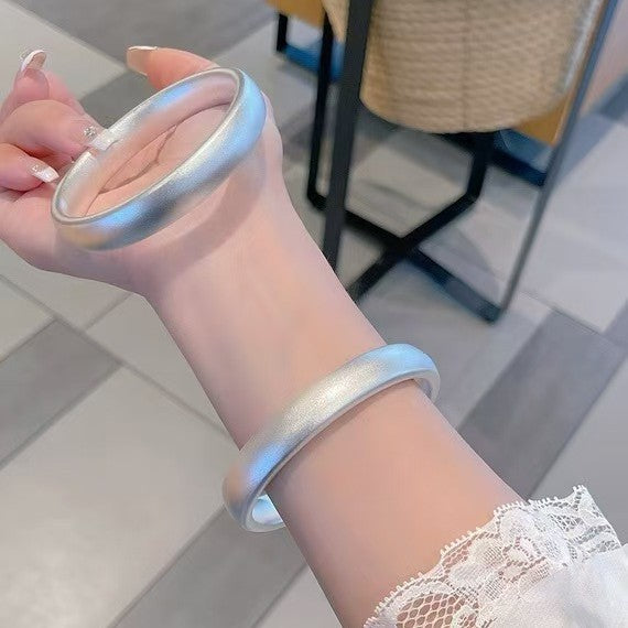 Women's Tire Frosted White Copper Wide Sier Bracelets