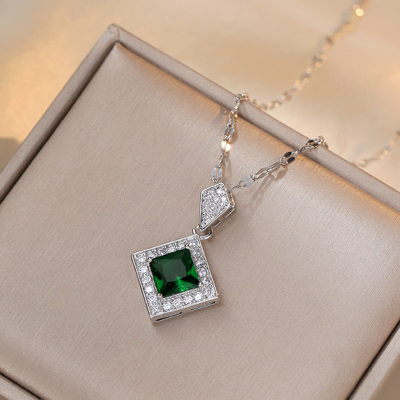 Emerald Zircon Geometric Special Interest Light Necklaces