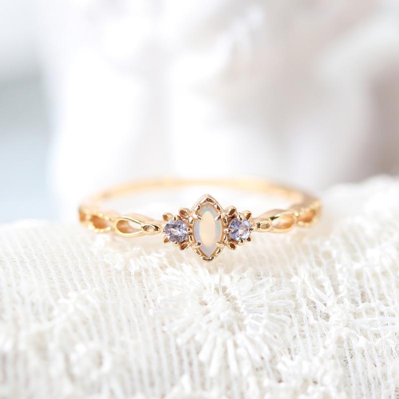 Women's Retro Gold Plated All Match Luxury Niche Geometric Rings