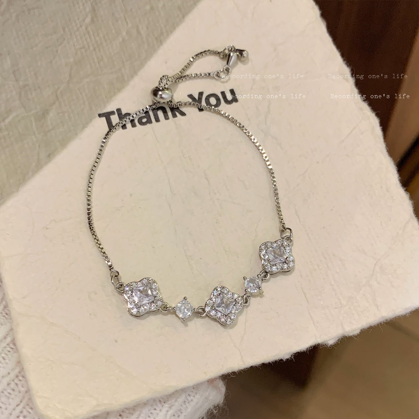 Women's Copper Micro Inlay Flower Full Diamond Fashion Commuter Special Interest Bracelet