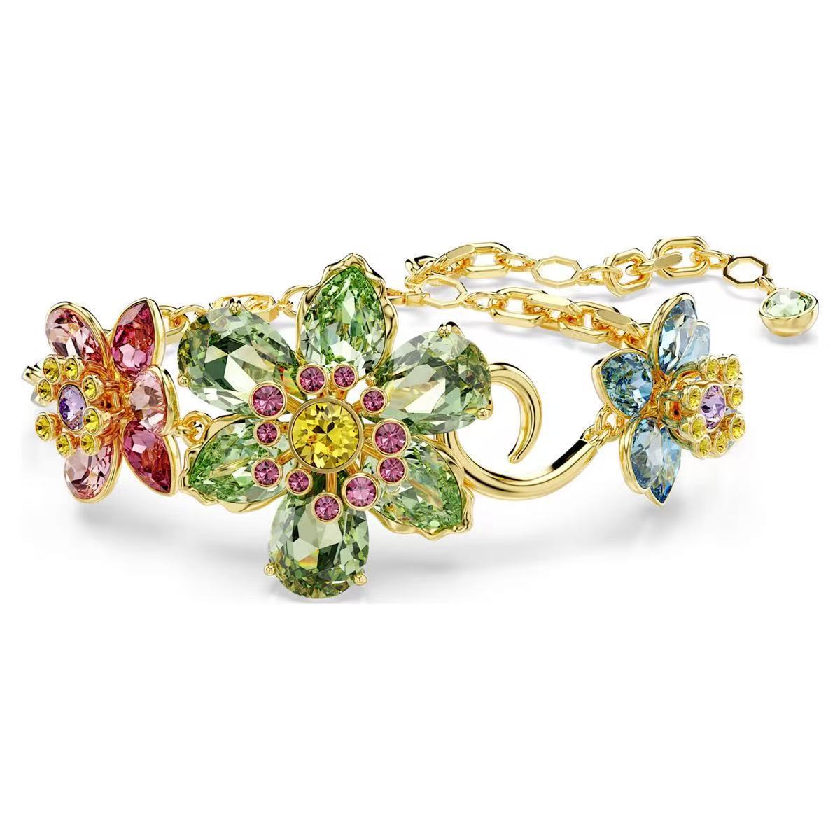 Austrian Crystal Flowers Rich Candy Ear Jewelry Set