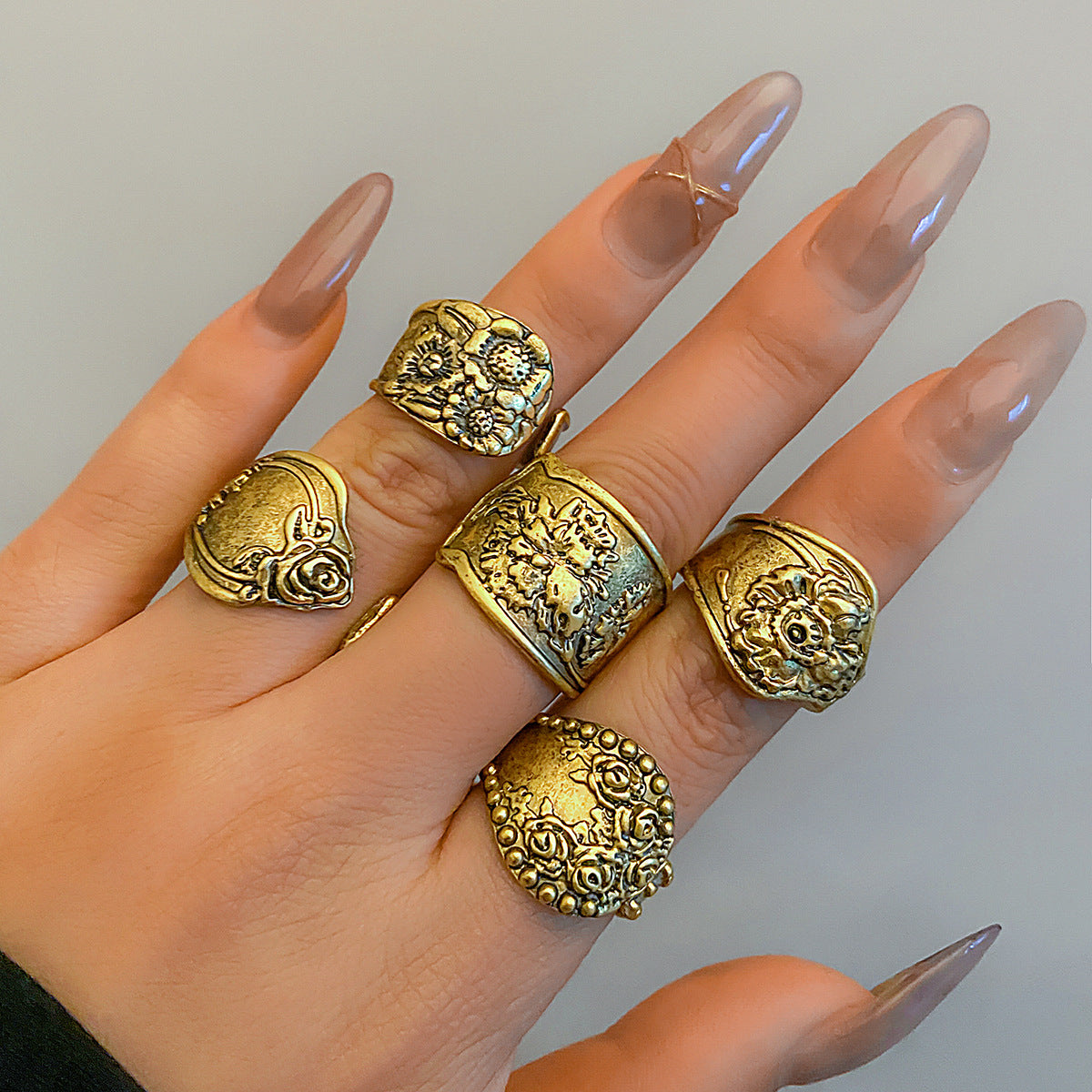 Distressed Suit Knuckle Vintage Art Pattern Rings