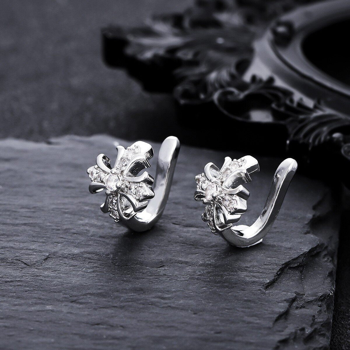 Men's Earless Light Luxury Fashion Female Niche Ear Clip