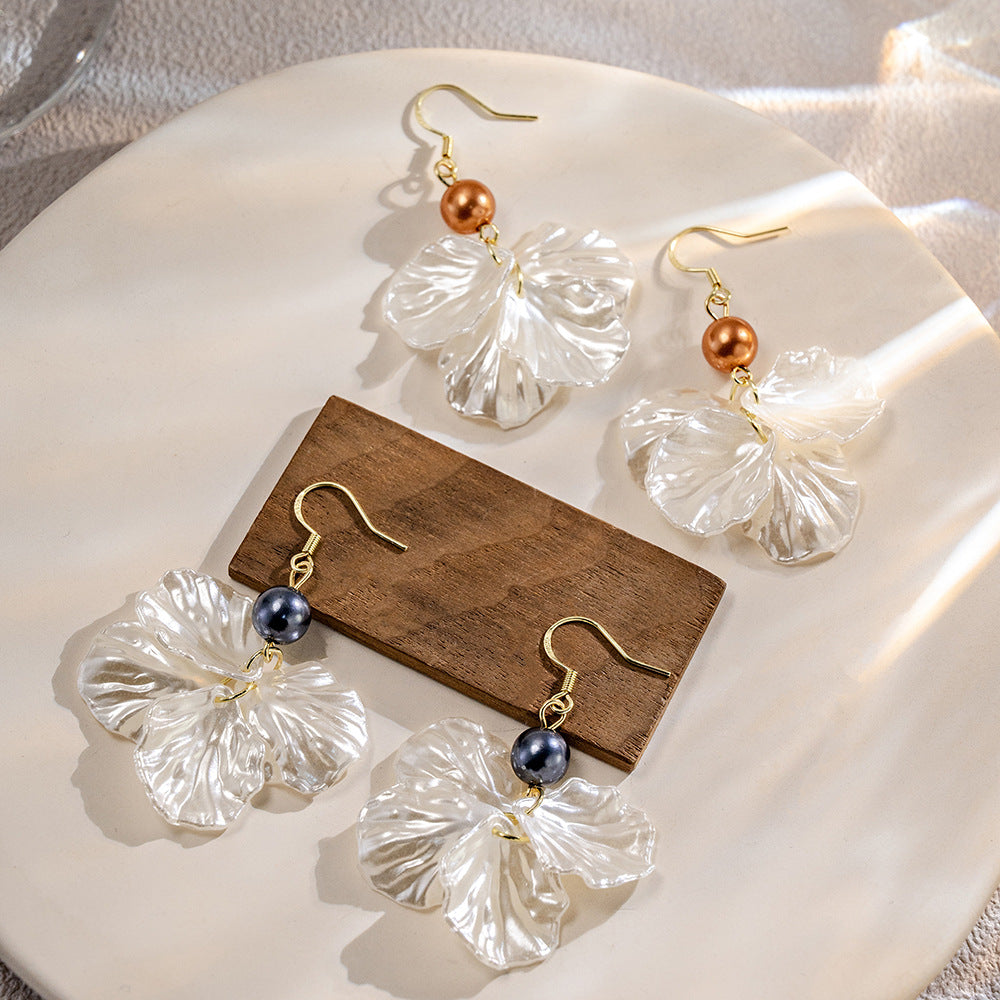 Women's Needle Super Mori Shell Eardrops Gentle Atmosphere Style Pearl Niche Earrings