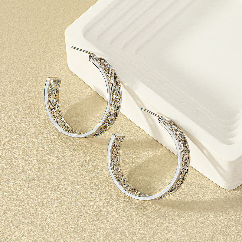 Women's Trendy High-grade Fashion Texture Shaped Hollow Eardrop Earrings