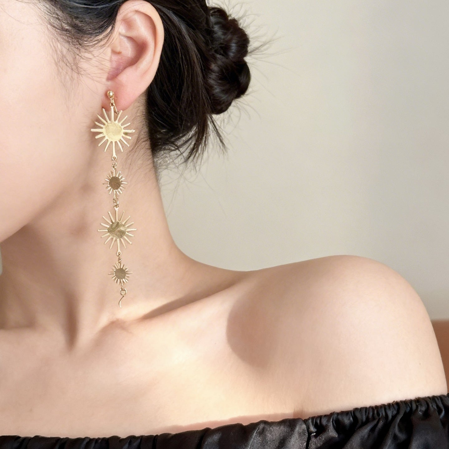 Women's Long Sunflower Tassel Mosquito Coil Light Ear Clip